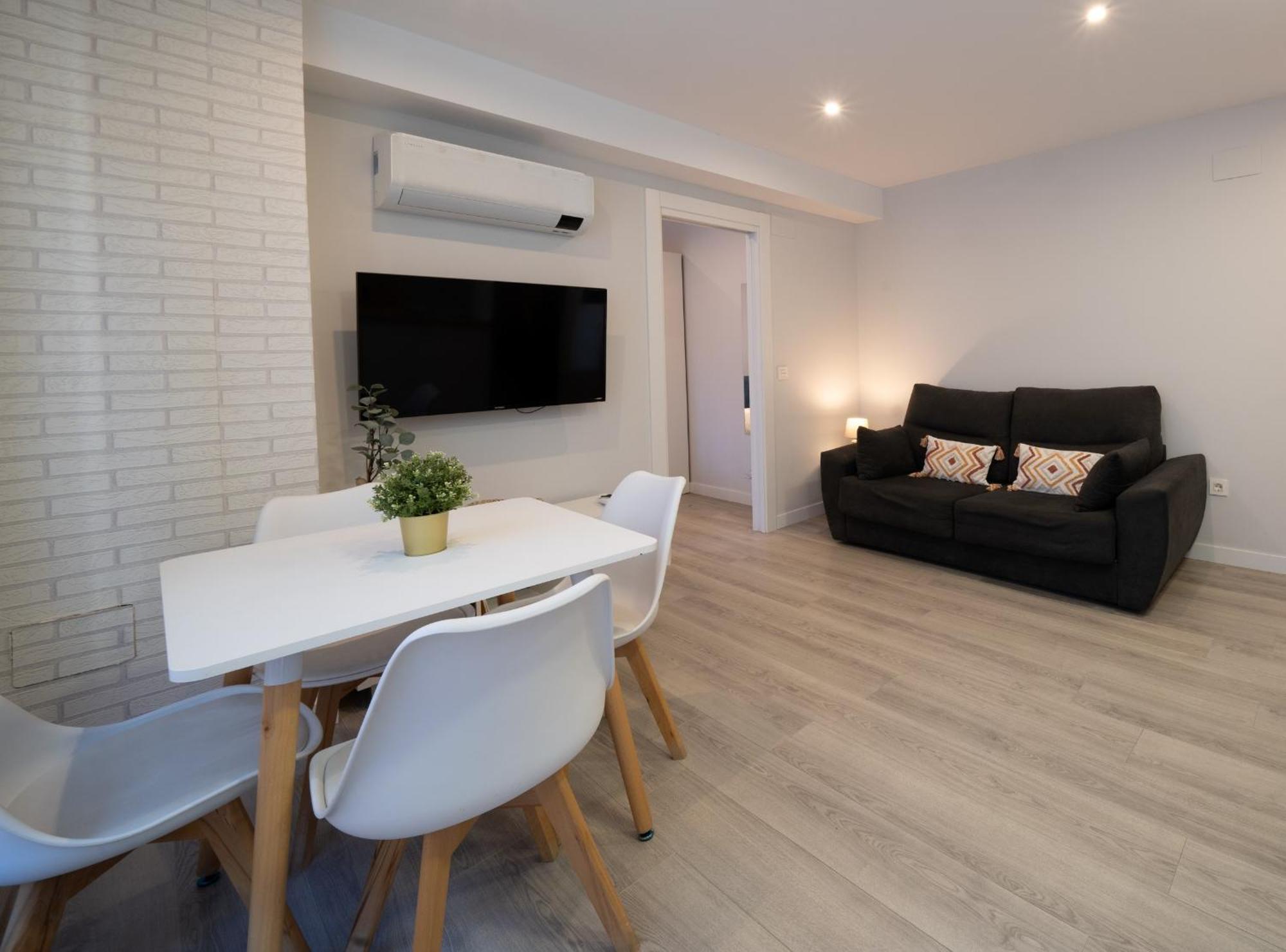 Apartamentos Aranda - La Cepa I - II Aranda de Duero Luaran gambar